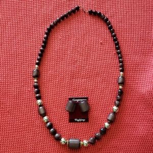💥2 for $8.00💥 -- Necklace/Earring Set